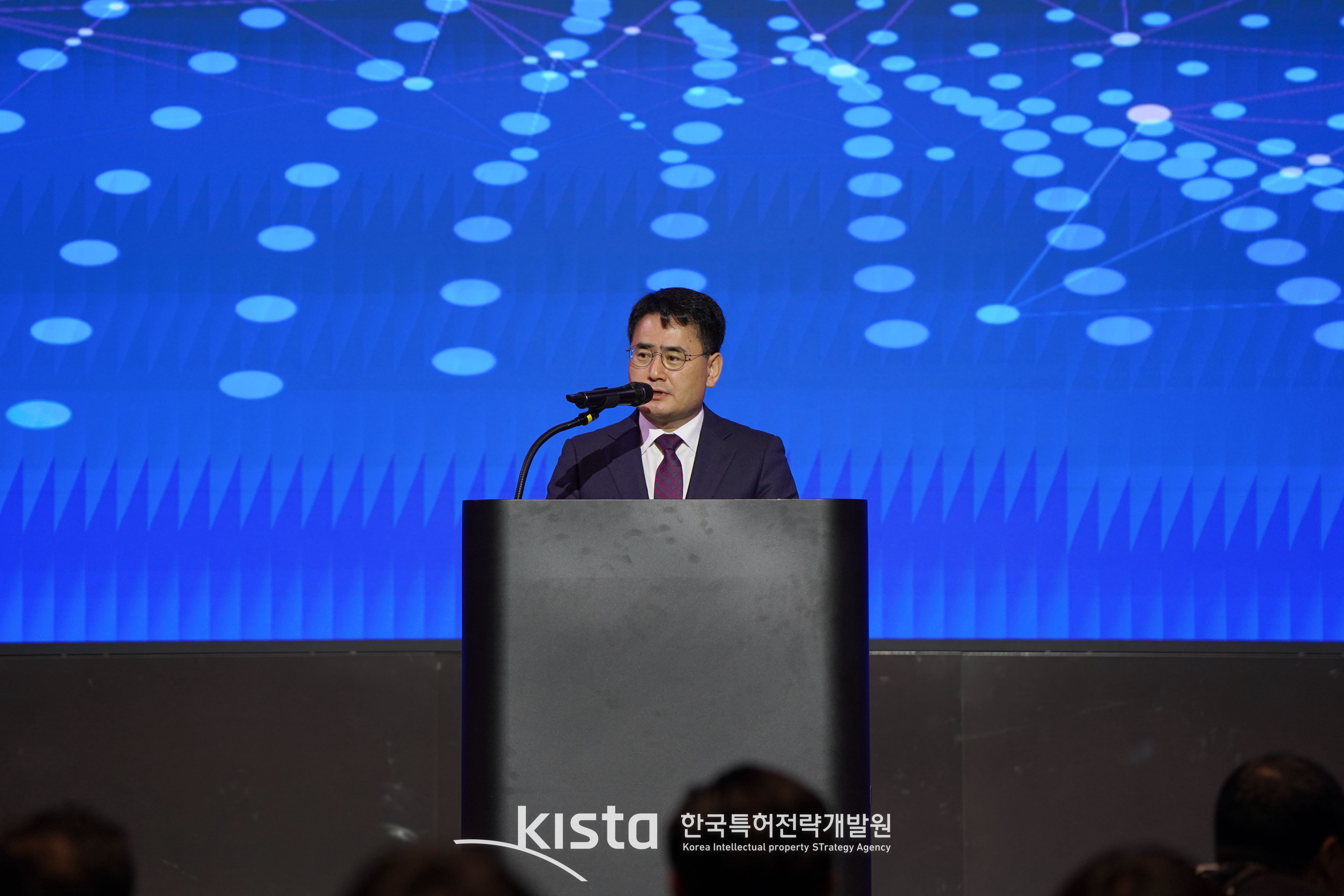 001-AHN03815